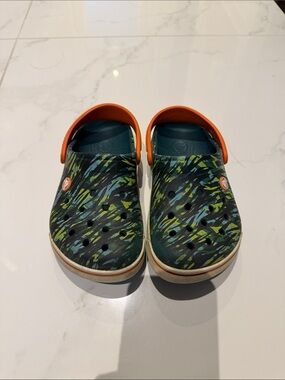 Crocs - size 2 youth
